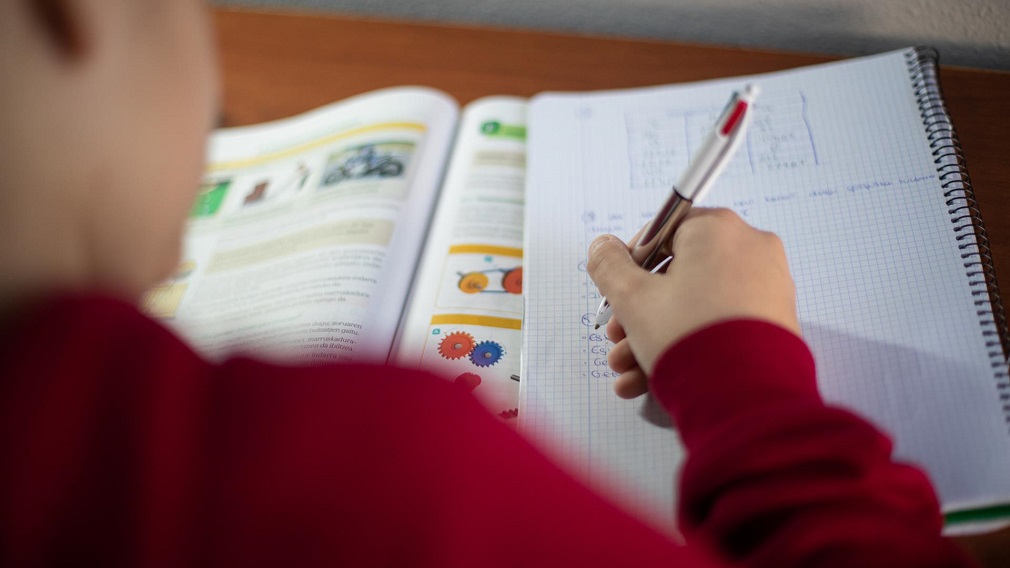 Frenazo a Gimeno: le desaconsejan la vuelta a clase de los alumnos de Infantil, Primaria y Secundaria